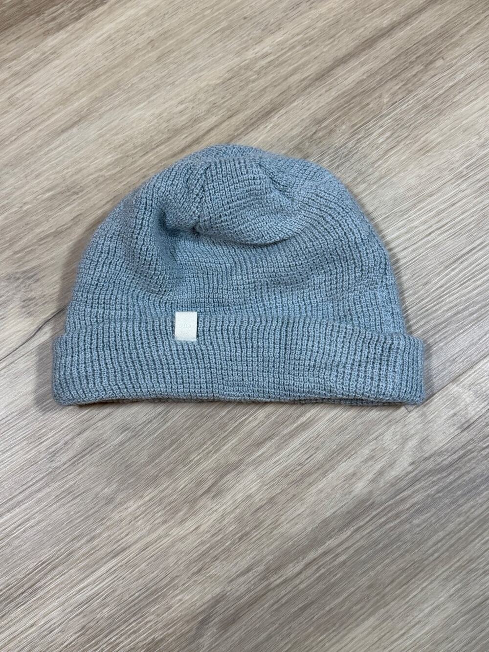 Vuori Alpine Waffle Knit Beanie Gray One Size Winter Hat V864